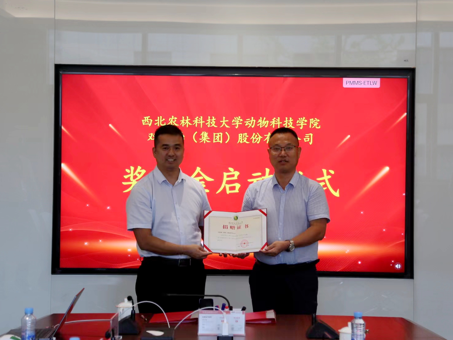 b537e034f2d746e4a94a3e9cdd1218f4.jpg b537e034f2d746e4a94a3e9cdd1218f4.jpg