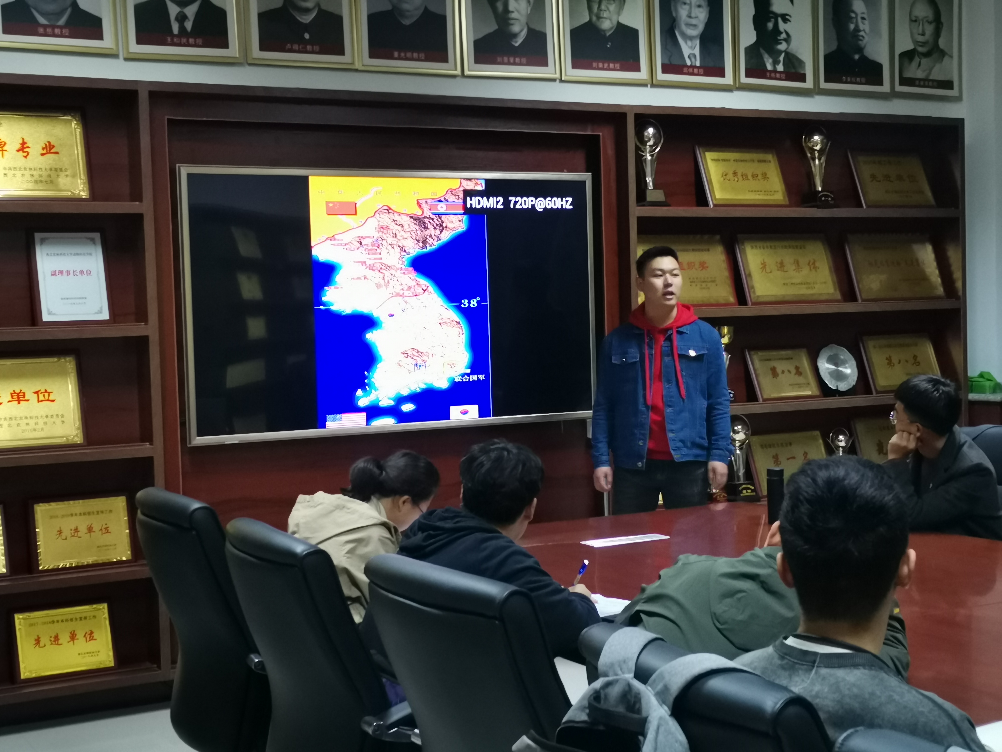 0e3880d4b99d4e21a75d77bce3ed44e0.jpg 0e3880d4b99d4e21a75d77bce3ed44e0.jpg