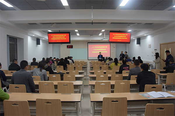 3636316224c14429ad8e2eab8a99bf79.jpg 理论考试现场.JPG