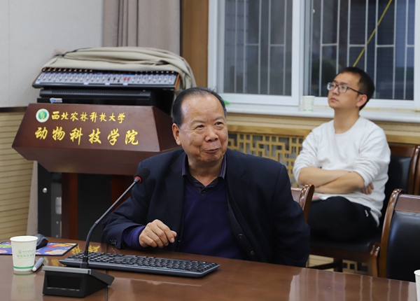 f9cff8671d4b477ea454af8714cc7053.jpg 陈宏_副本.jpg