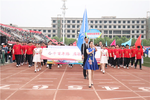 67f120f5bbfc4a5786eaa5464e2425c3.jpg 9a77fc1403d647bba0e913fb5946d64a.jpg