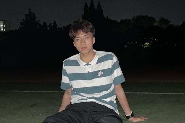 4cf59c867d8f4c5a80f5bdf4d0d9ffa2.jpg 丁聪_副本.jpg