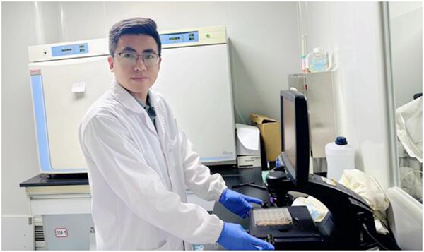 c29320ebadc14058b972cf8795d5d874.jpg 张科_副本.jpg