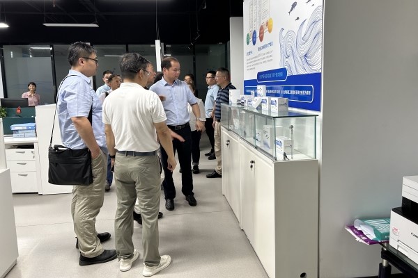 c8a8cbc17eac4c219ecbc5ce8331e019.jpg 13-参观深圳万可森生物科技有限公司.jpg