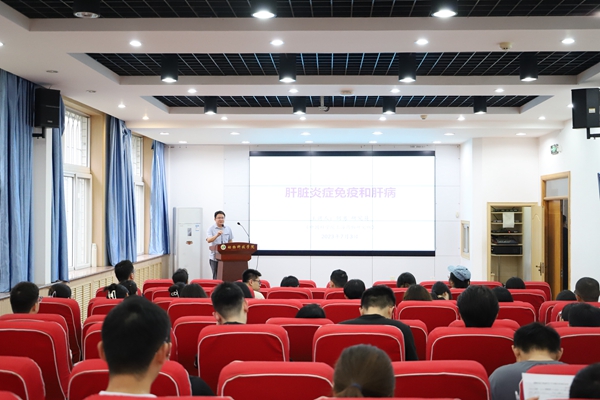 d439f60870f9402d872686b70d591ff4.jpg 会场.jpg