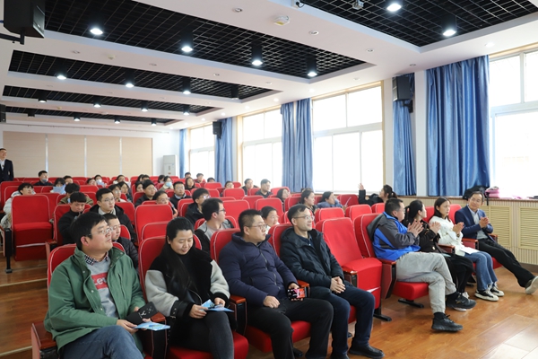 90aef7ceb26240599fb2b06c0a35a866.jpg 2.jpg